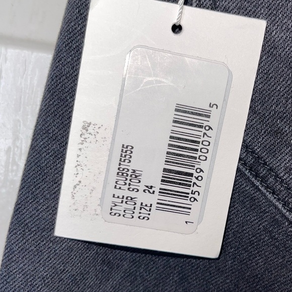 NWT FAVORITE DAUGHTER Black Evelyn High Rise Slim Straight Stirrup Jean Size 24 - Picture 13 of 15